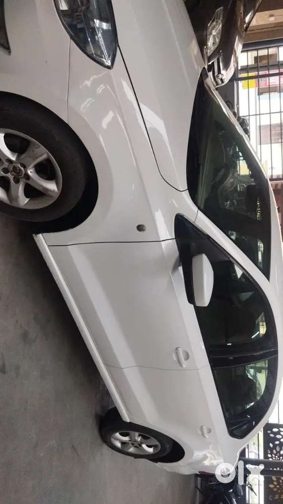 Skoda Rapid Tsi Active 2012