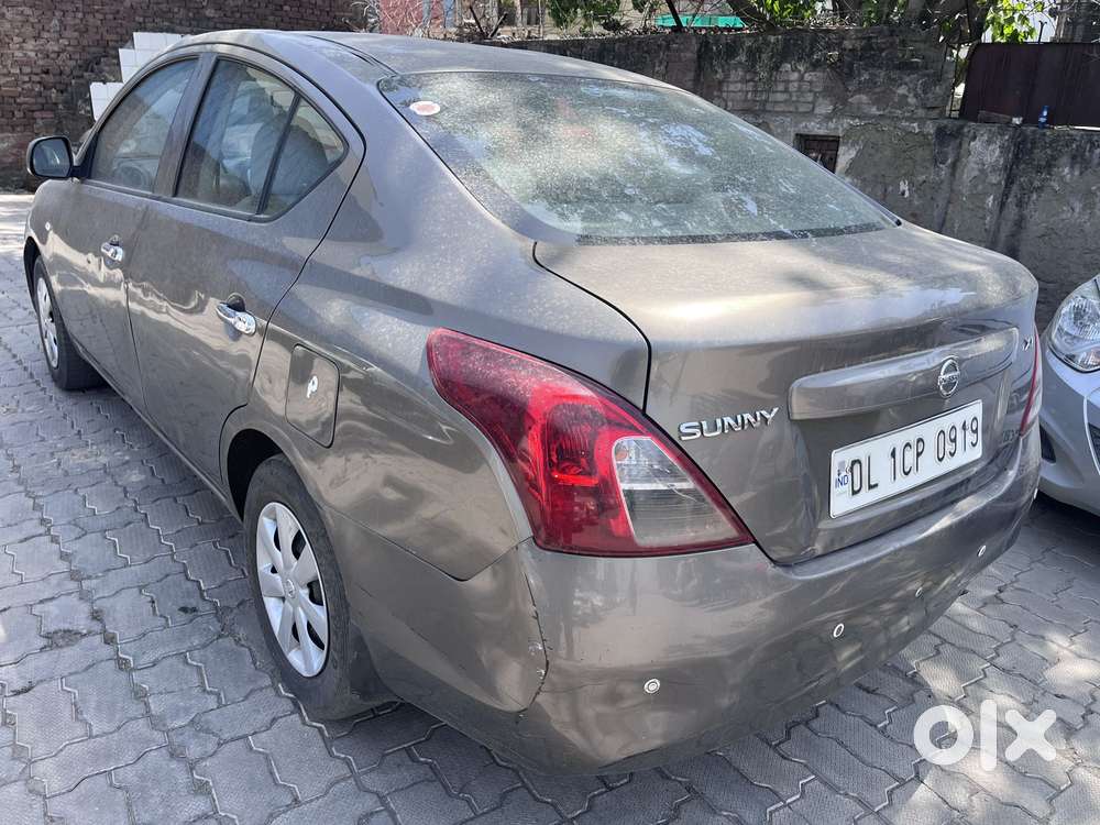 Nissan Sunny Petrol Special Edition, 2012, Petrol