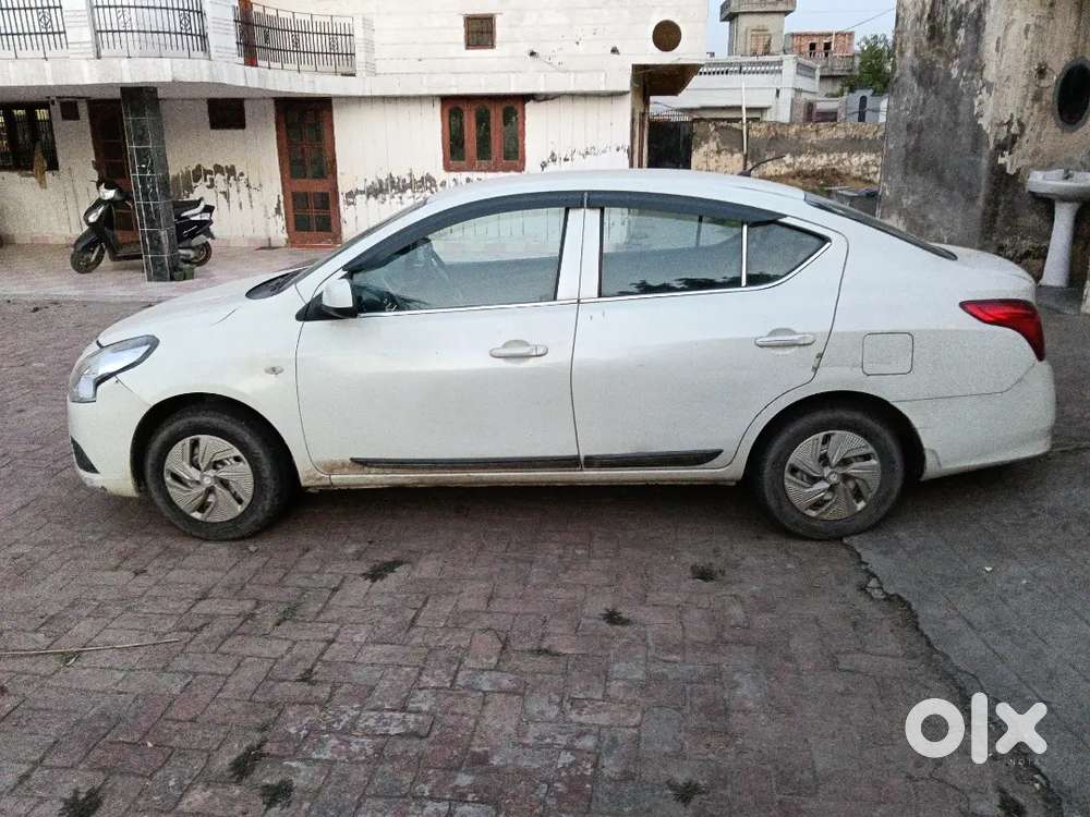 Nissan Sunny 2015 Diesel 84000 Km Driven