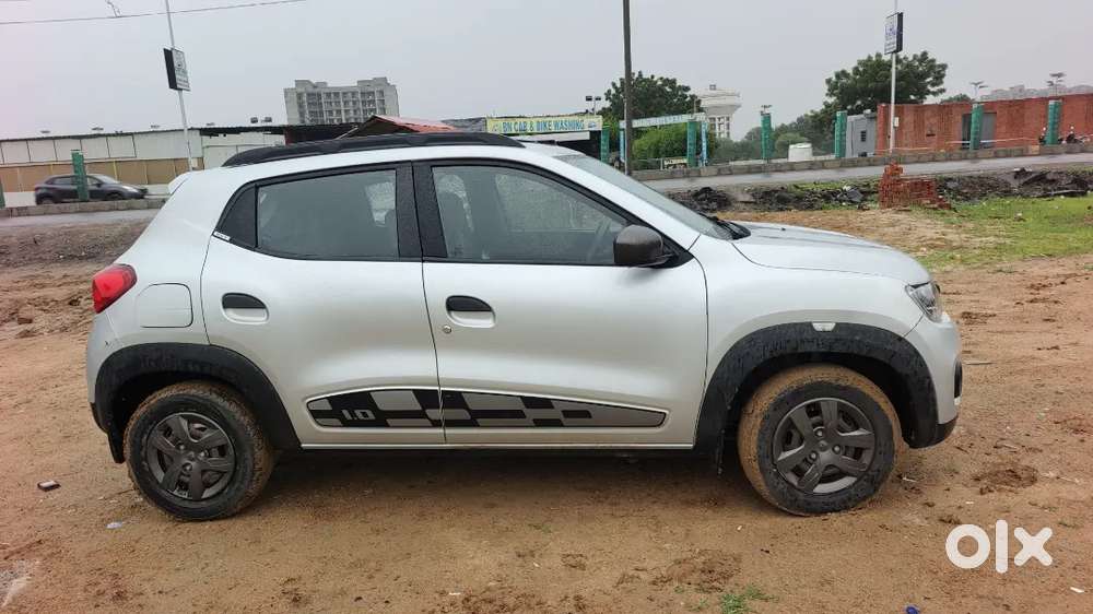 2017 Renault Kwid Rxt Automatic 32000 Km