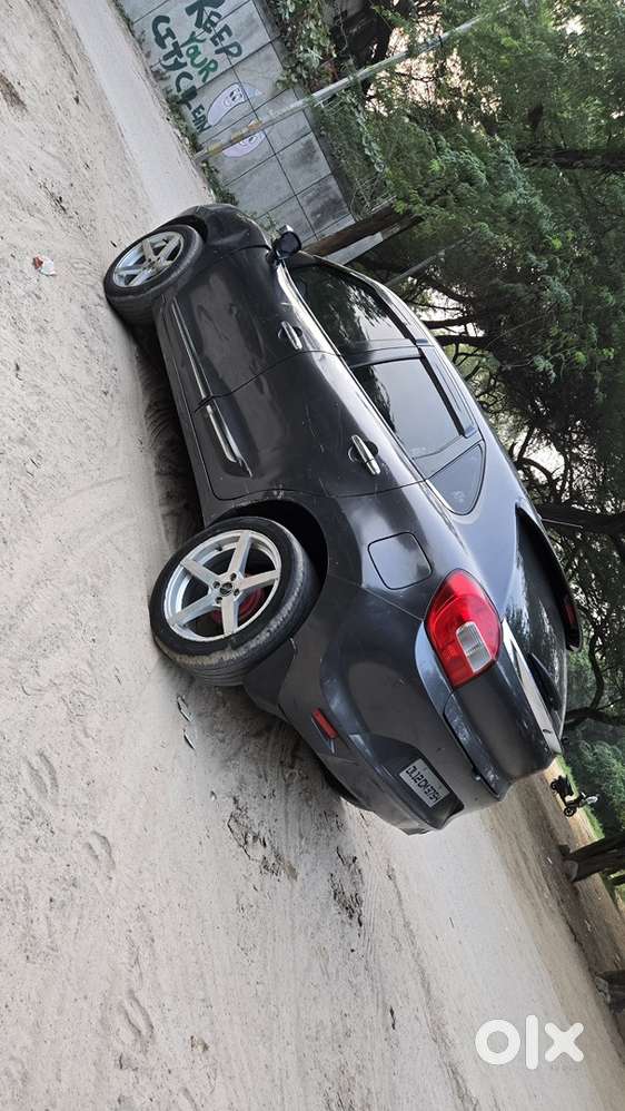 Maruti Suzuki Baleno 2017 Petrol Well Maintained
