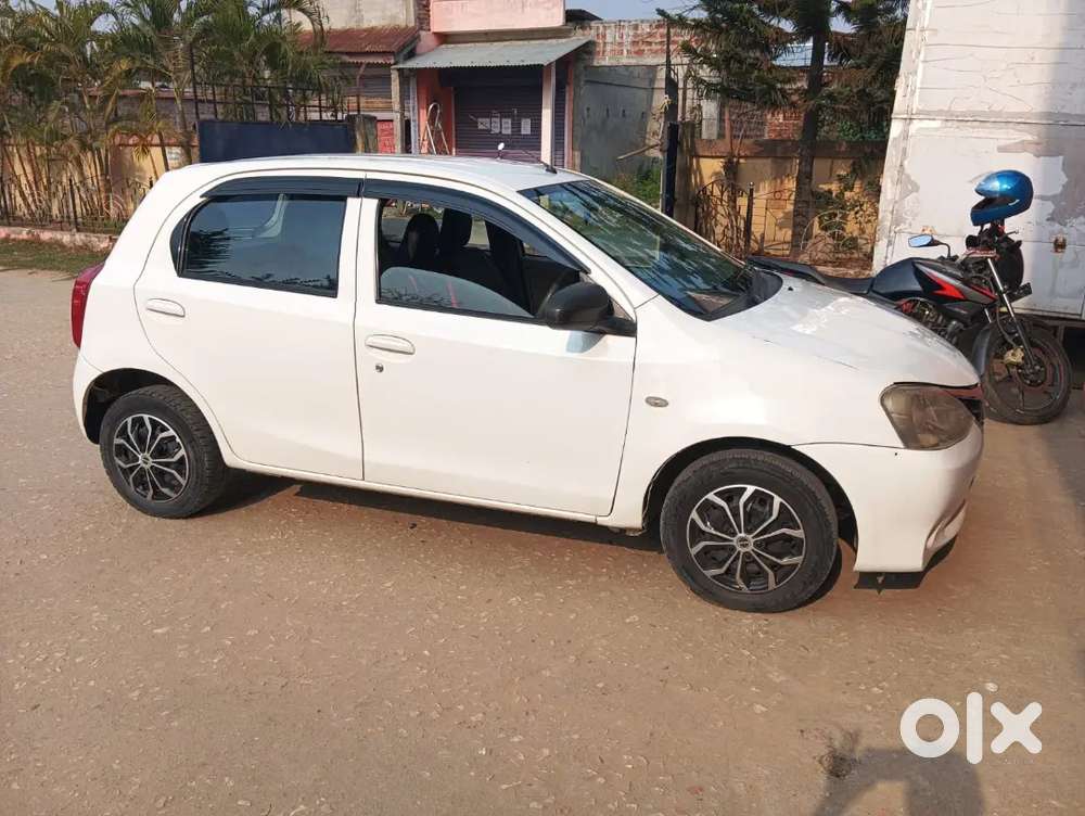 Toyota Etios Liva 2016 Diesel 80000 Km Driven