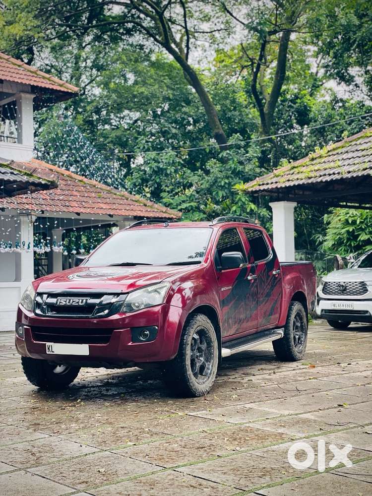 Isuzu D-max V-cross 2018 Diesel Good Condition