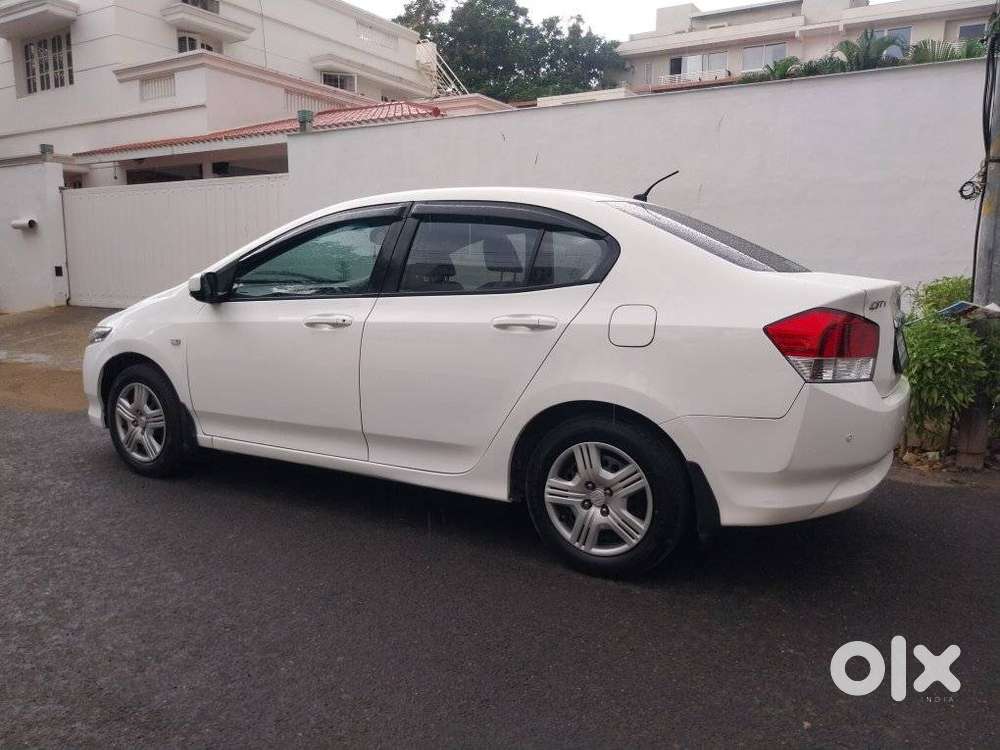 Honda City 1.5 E Mt, 2010, Petrol