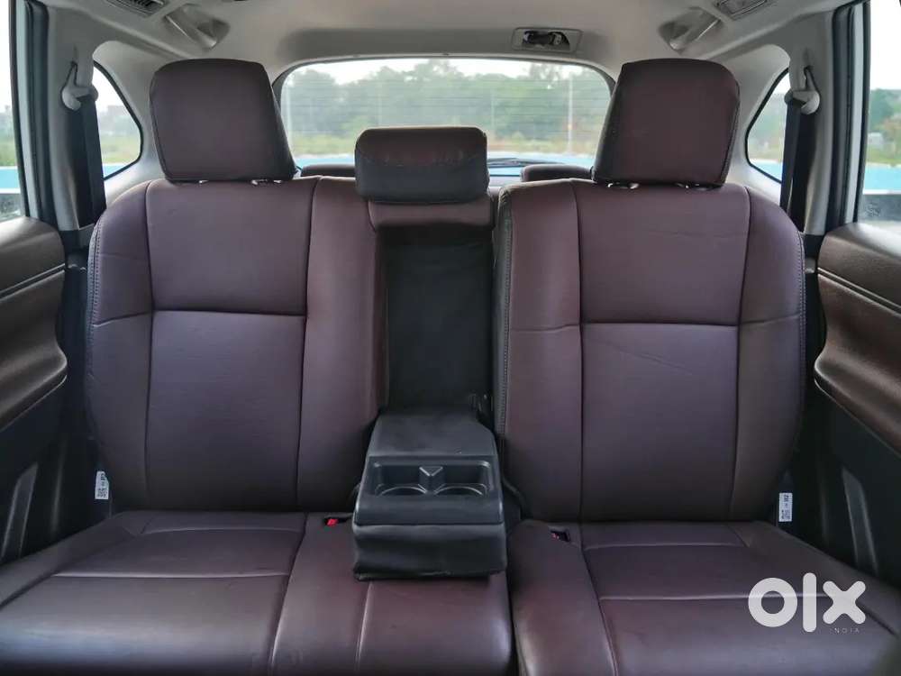 Toyota Innova Hycross 2024 Petrol 9000 Km Driven