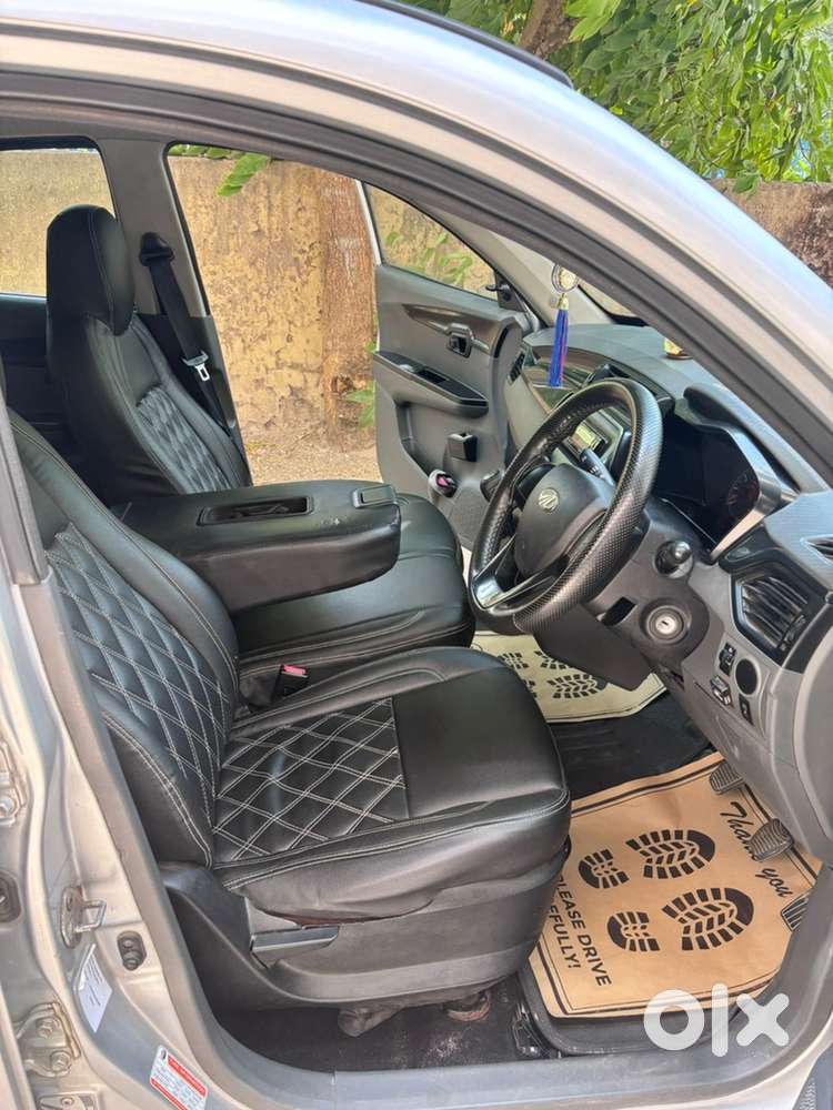 Mahindra Kuv 100 2018