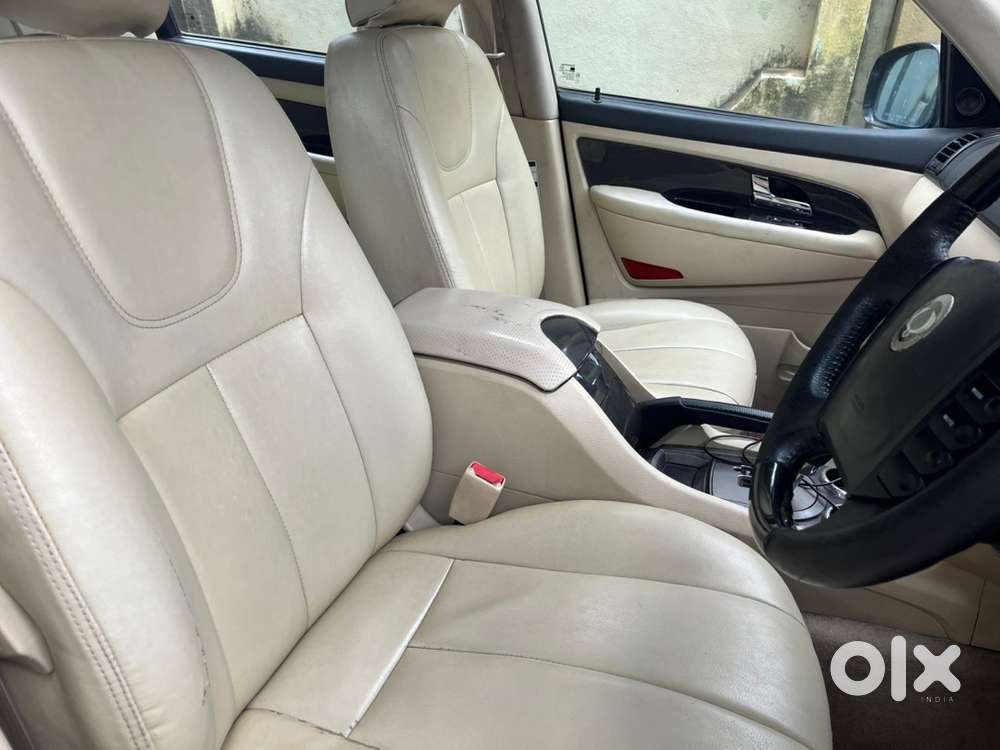 Mahindra Rexton Rx7