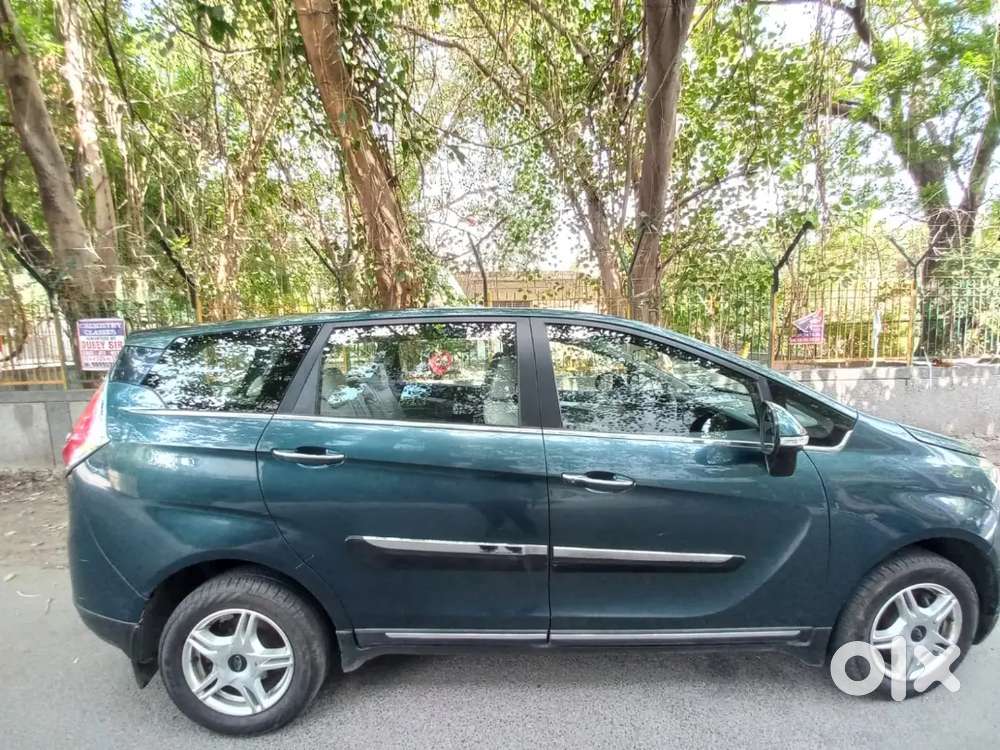 Mahindra Marazzo 2018