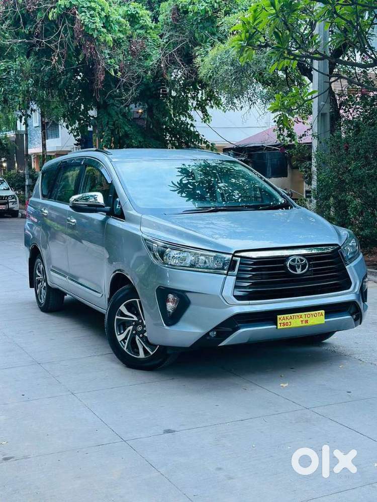 Toyota Innova Crysta 2.4 Gx Limited Edition 8 Str, 2022, Diesel