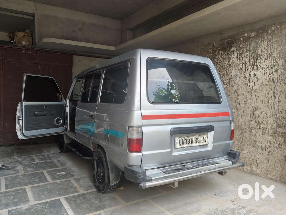 Toyota Qualis Gs 10-seater Diesel  2002  Single Owner  Well Maintai