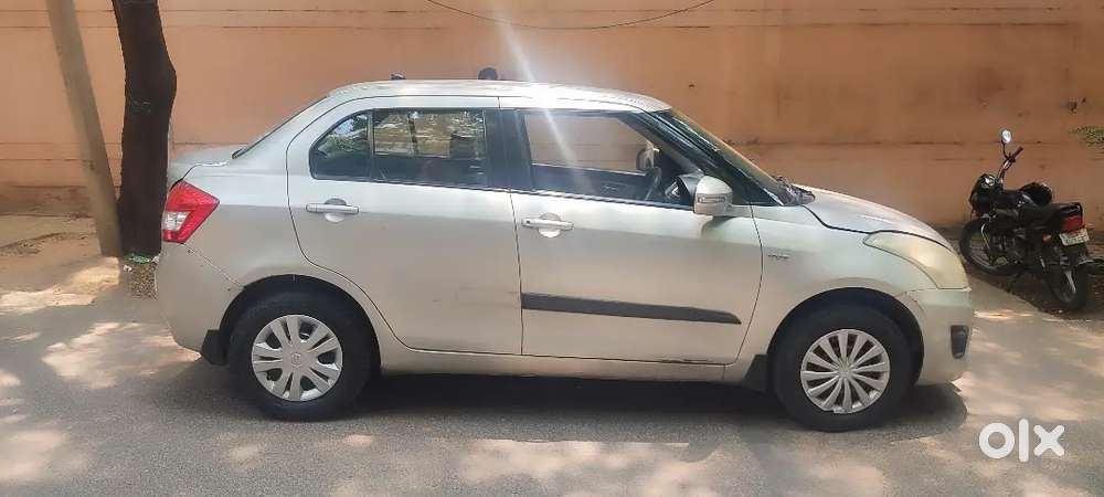 Maruti Suzuki Dzire 2012 Petrol 67800 Km Driven. Highly Mentained