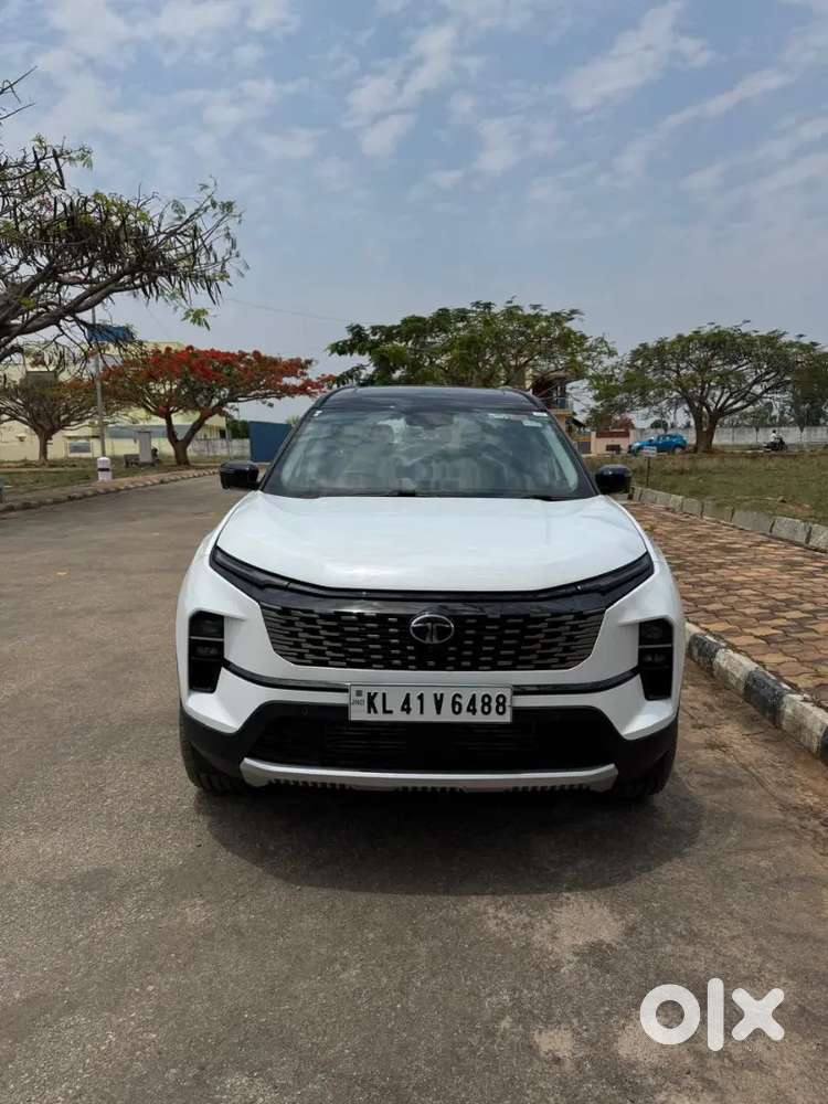 Tata Safari 2025 Diesel 32000 Km Driven