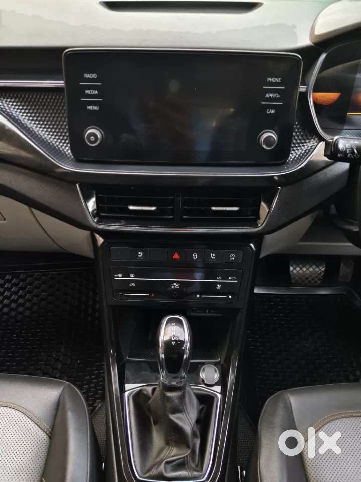 Skoda Kushaq Style 1.0l Tsi At, 2023, Petrol