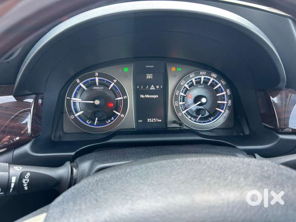 Toyota Innova Crysta 2021 Diesel 35000 Km Driven