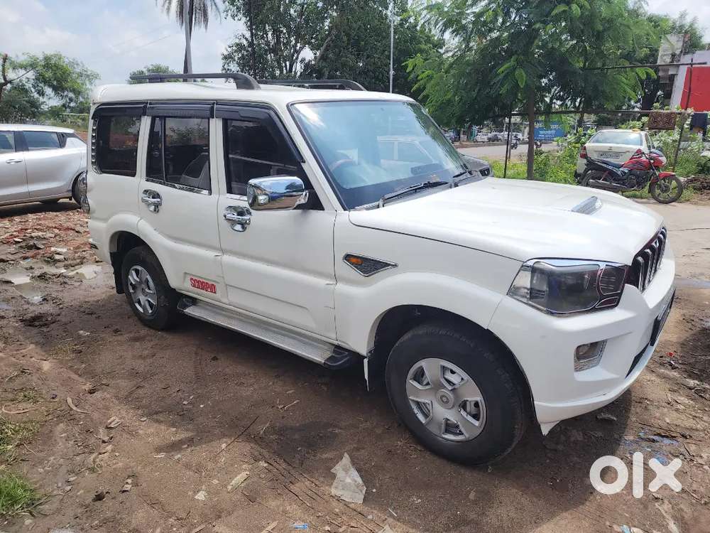 Mahindra Scorpio Classic 2015