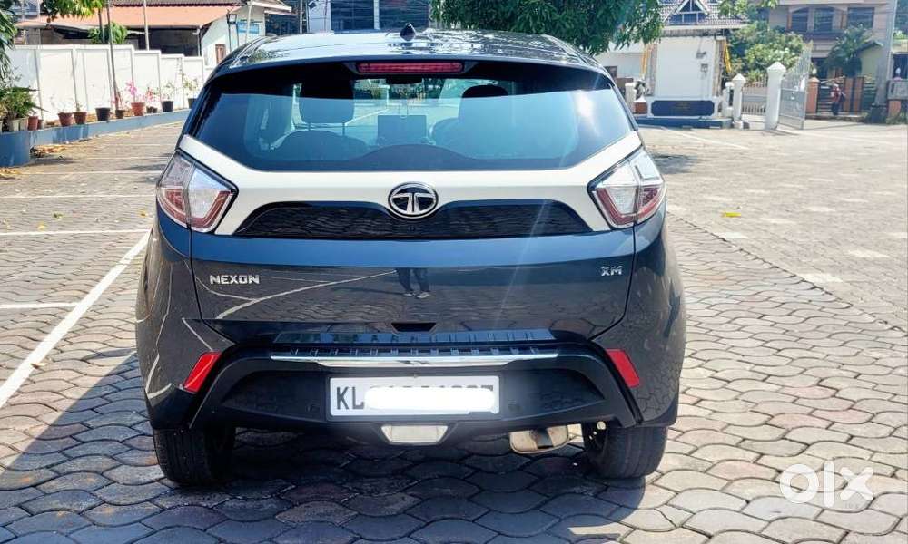 Tata Nexon 1.2 Revotron Xm, 2018, Petrol