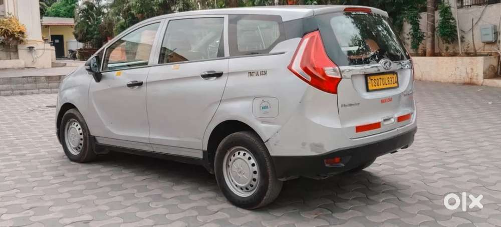 Mahindra Marazzo M2 8str, 2022, Diesel