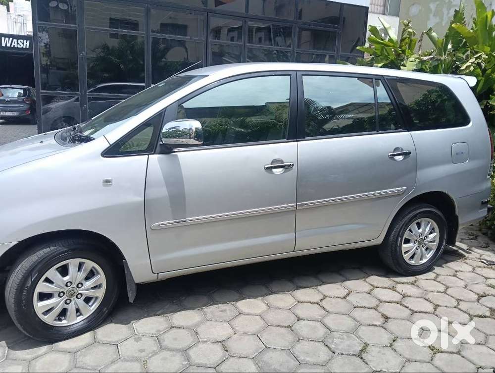 Innova 2010 Model 2nd Owner