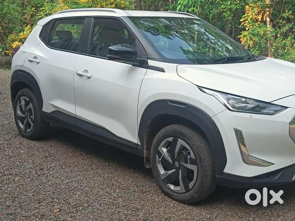 Nissan Magnite 2024 Petrol Well Maintained