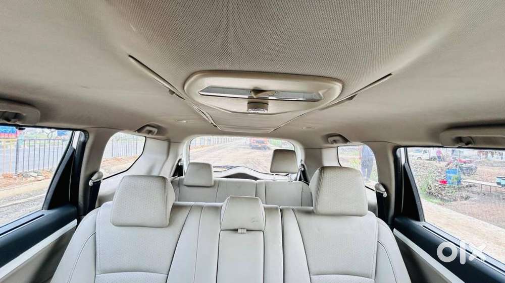 Mahindra Marazzo