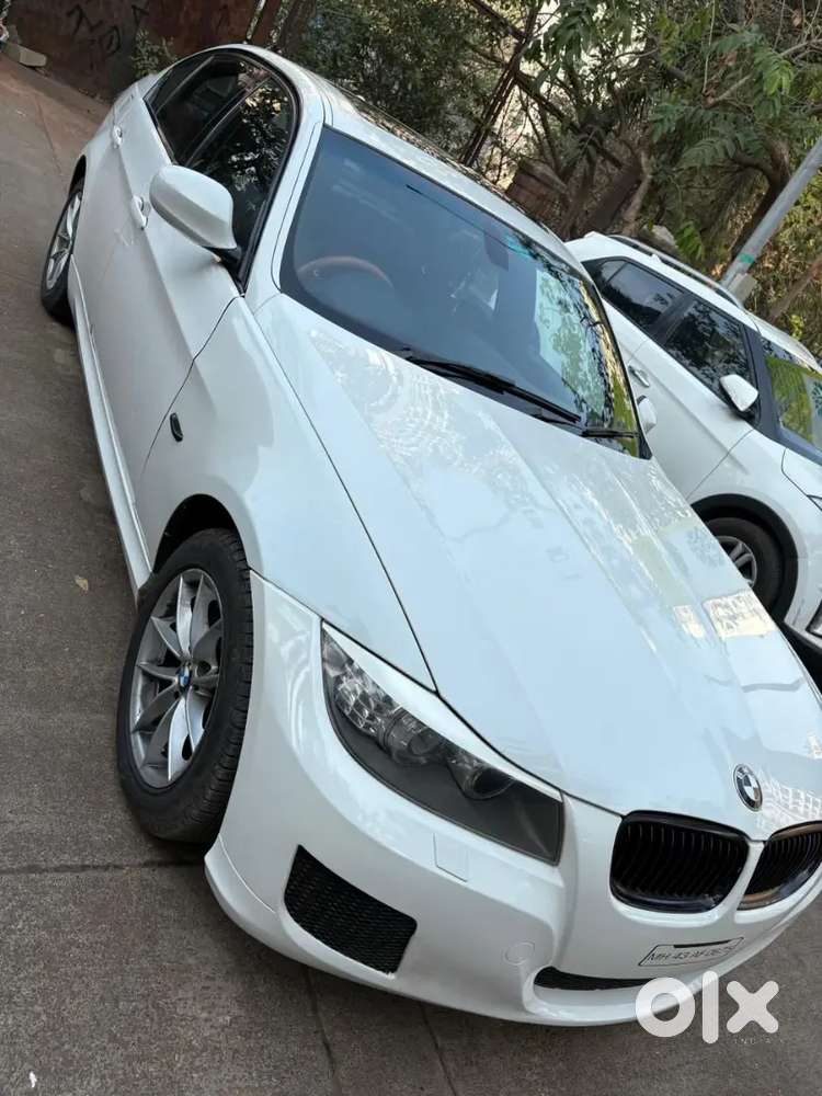Bmw 320i 2010  White Beast