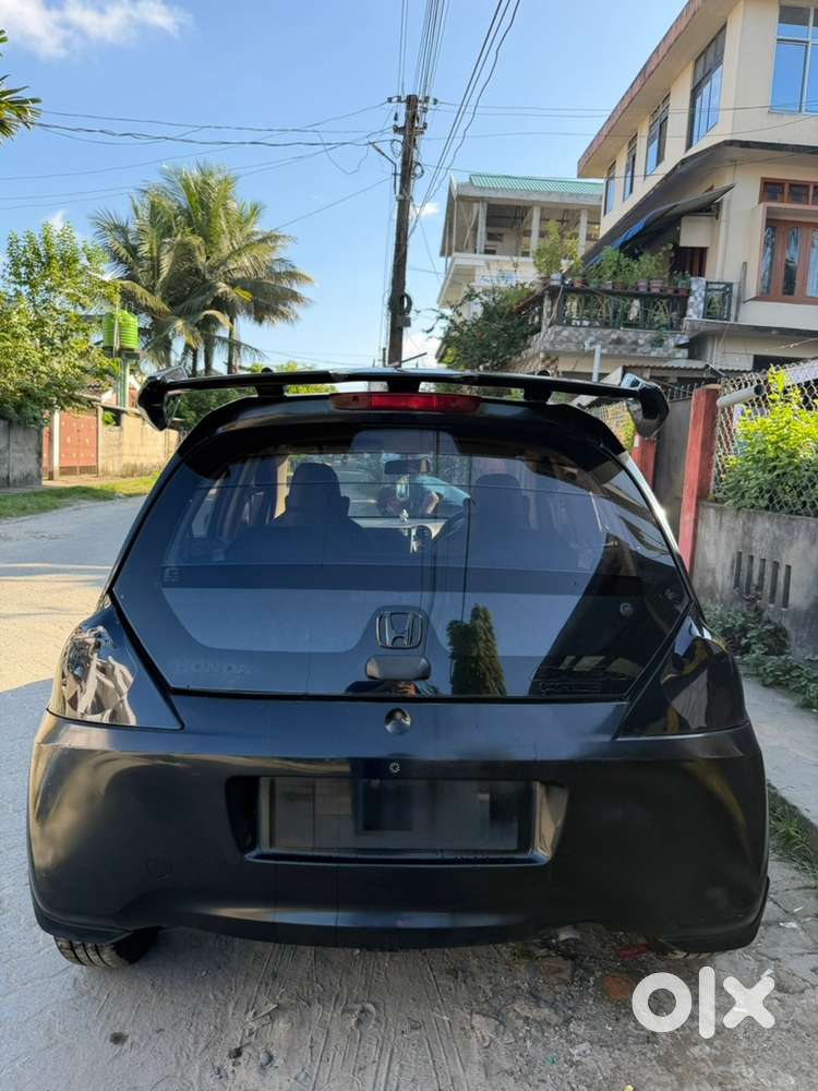 Honda Brio 2011 Petrol Well Maintained