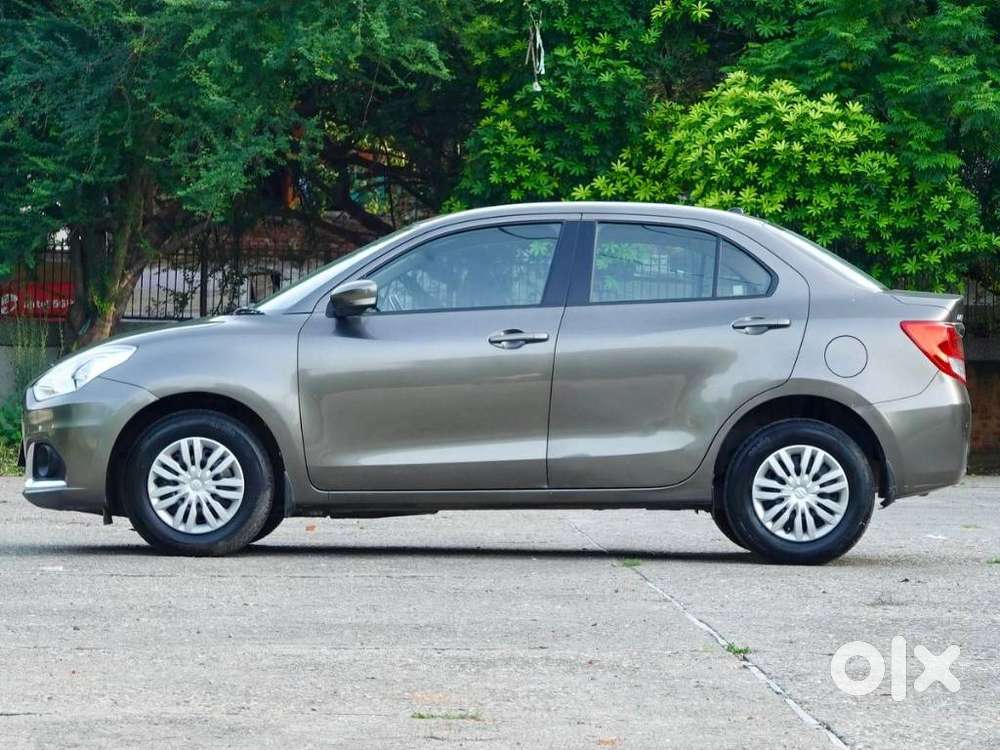 Maruti Suzuki Dzire 1.2 Vxi Amt, 2022, Petrol