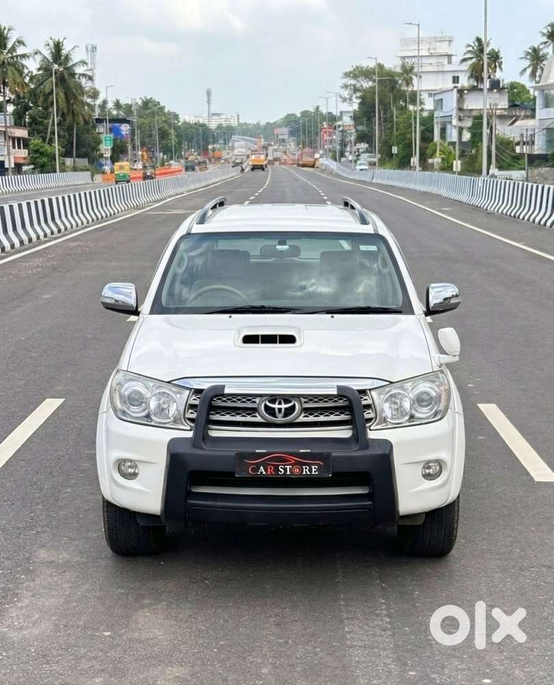 Toyota Fortuner 3.0 4x4 Manual, 2010, Diesel
