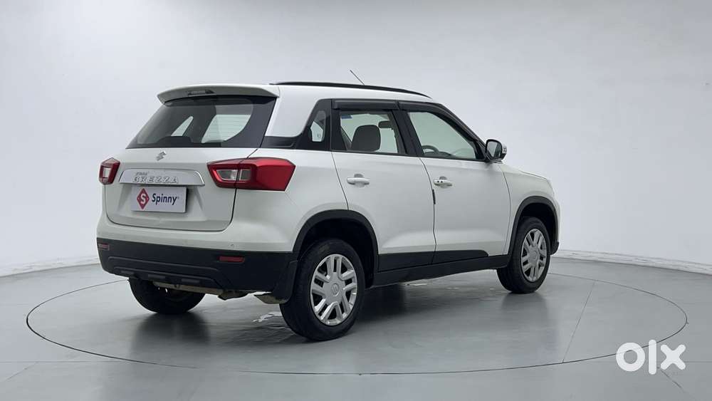Maruti Suzuki Vitara Brezza 1.5 Vxi, 2022, Cng & Hybrids