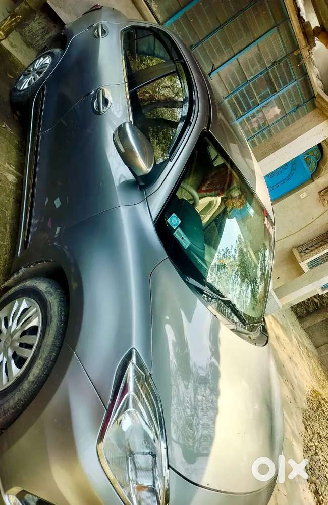 Maruti Suzuki Dzire 2019 Petrol 75000 Km Driven