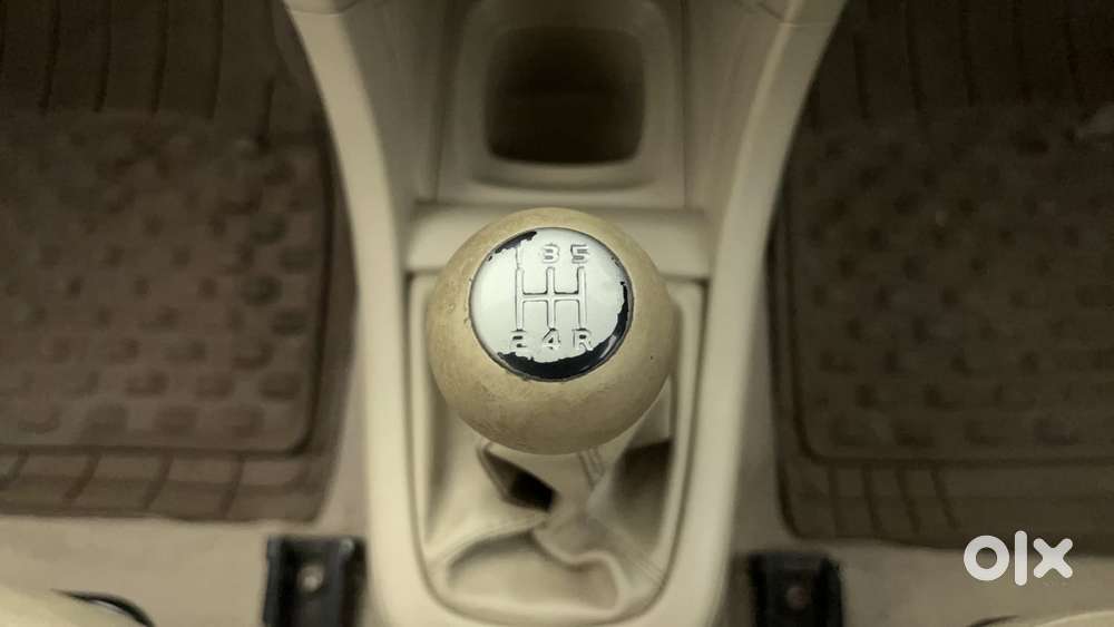 Maruti Suzuki Swift Dzire 1.3 Vxi, 2015, Petrol