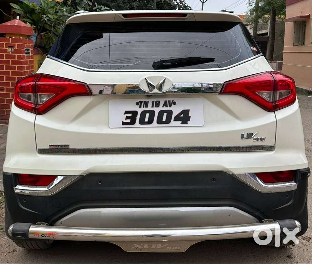 Xuv 300 W8(optional)
