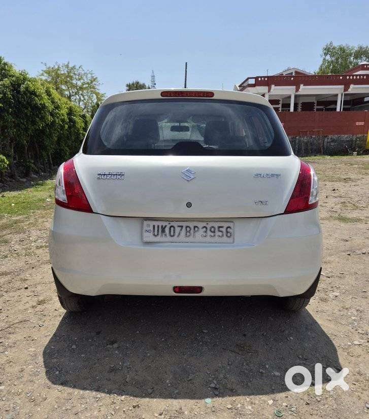 Maruti Suzuki Swift Vxi 1.2 Abs Bs-iv, 2016, Petrol