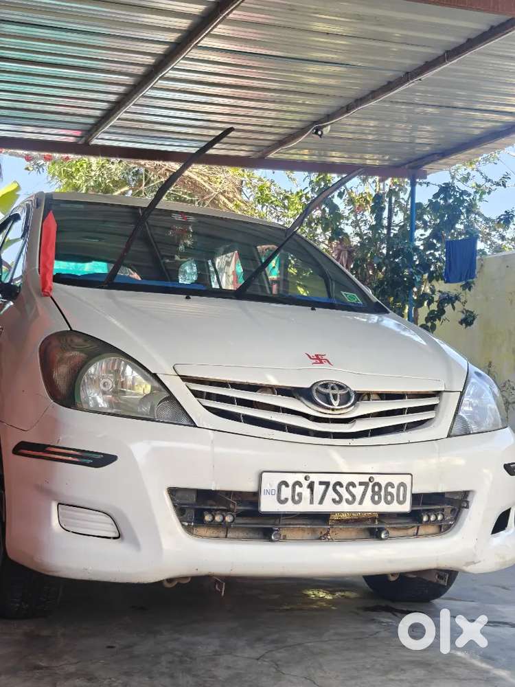 Innova 2.5 G 2011 (7860)