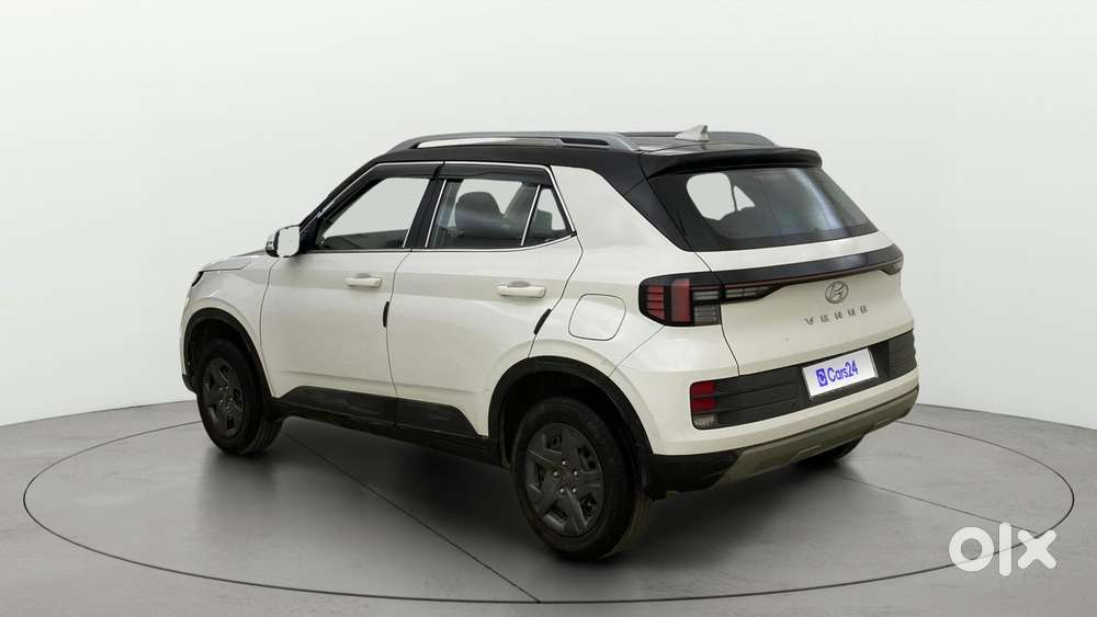 Hyundai Venue 1.2 S (o), 2023, Petrol