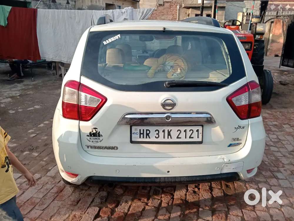 Nissan Terrano 2014 Diesel 140000 Km Driven