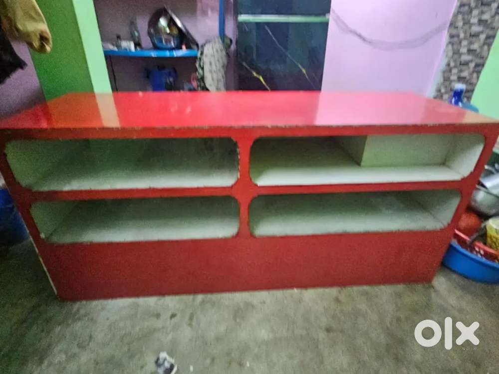 COUNTER TABLE