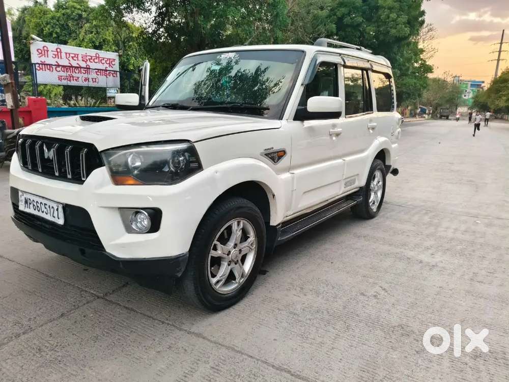 Mahindra Scorpio S8 Intell Hybrid 2017/18