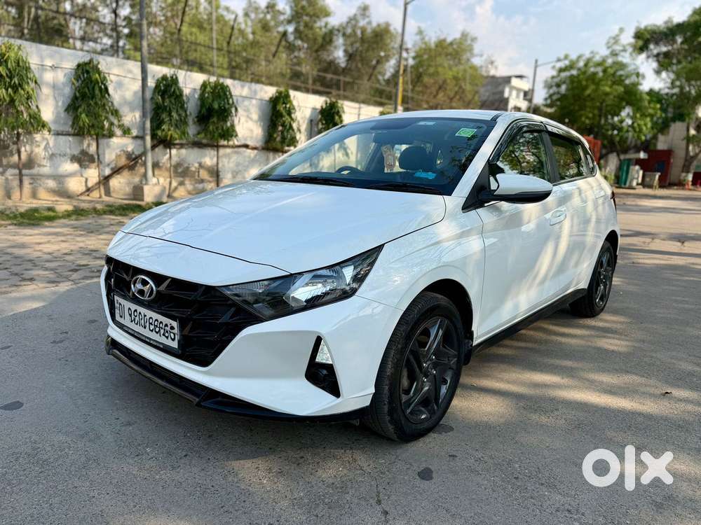 Hyundai I20 Sportz 1.4 At Vtvt, 2023, Petrol