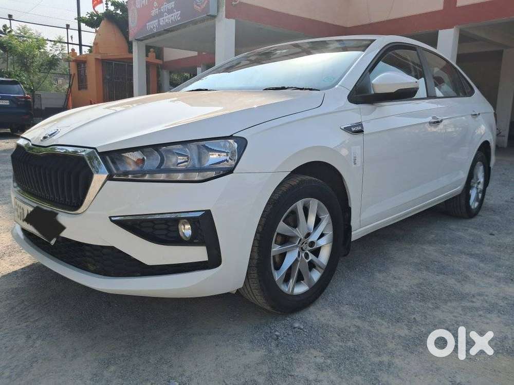 Skoda Slavia 1.0 Ambition Tsi, 2023, Petrol