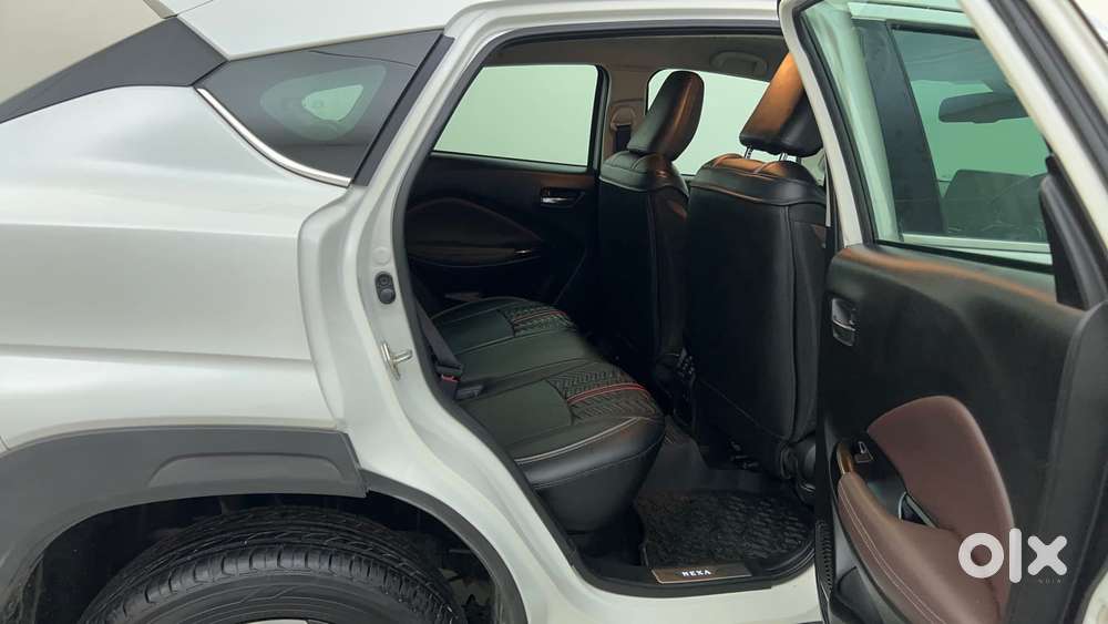 Maruti Suzuki Fronx Alpha 1.0l Turbo Mt, 2023, Petrol