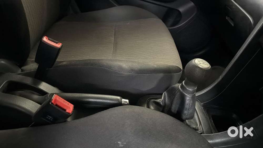 Maruti Suzuki Swift Vxi, 2015, Petrol