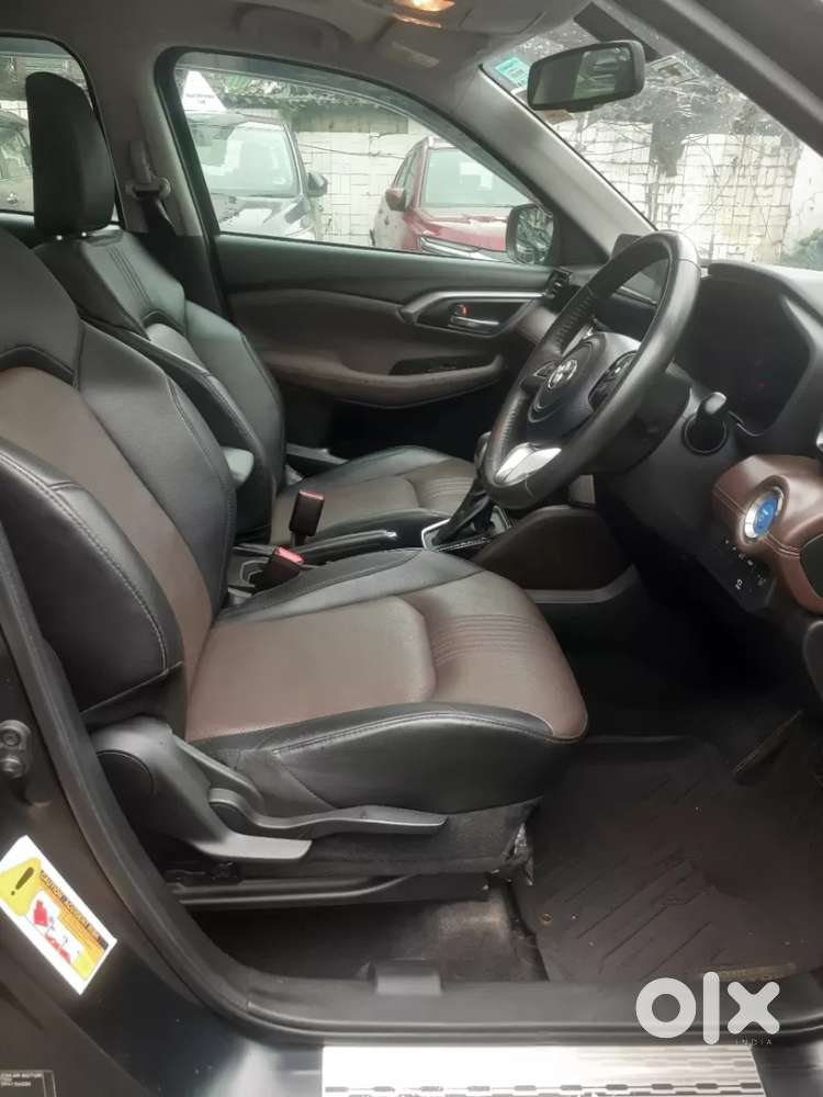 Toyota Urban Cruiser Hyryder 1.5 V Hybrid, 2024, Petrol