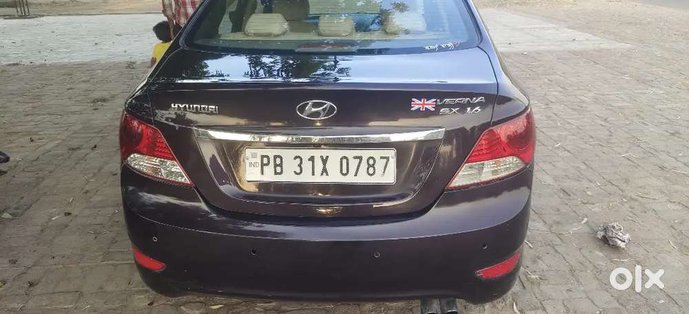Verna Top Model 2012 Push Button Start ( 6 Airbag )