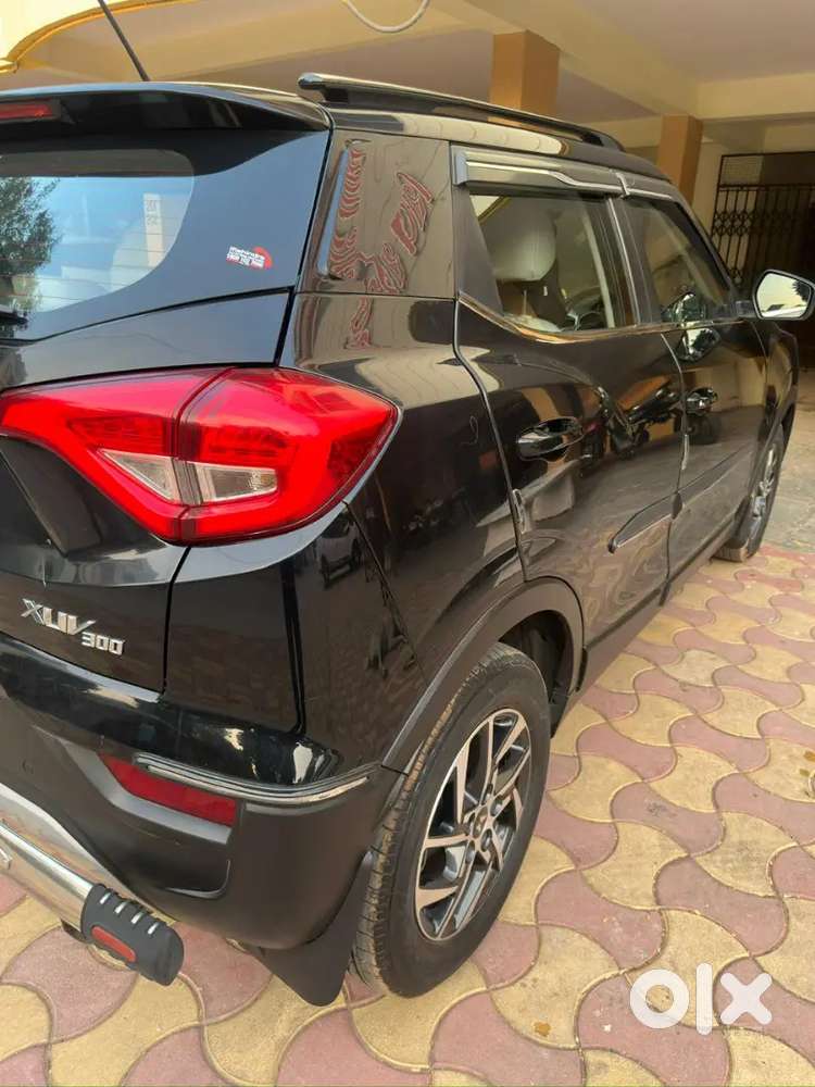 Mahindra Xuv300 W8(o) Diesel - Nov 2023  Excellent Condition