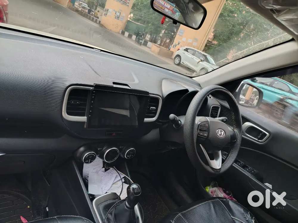 Hyundai Venue 2021 Petrol Well Maintained