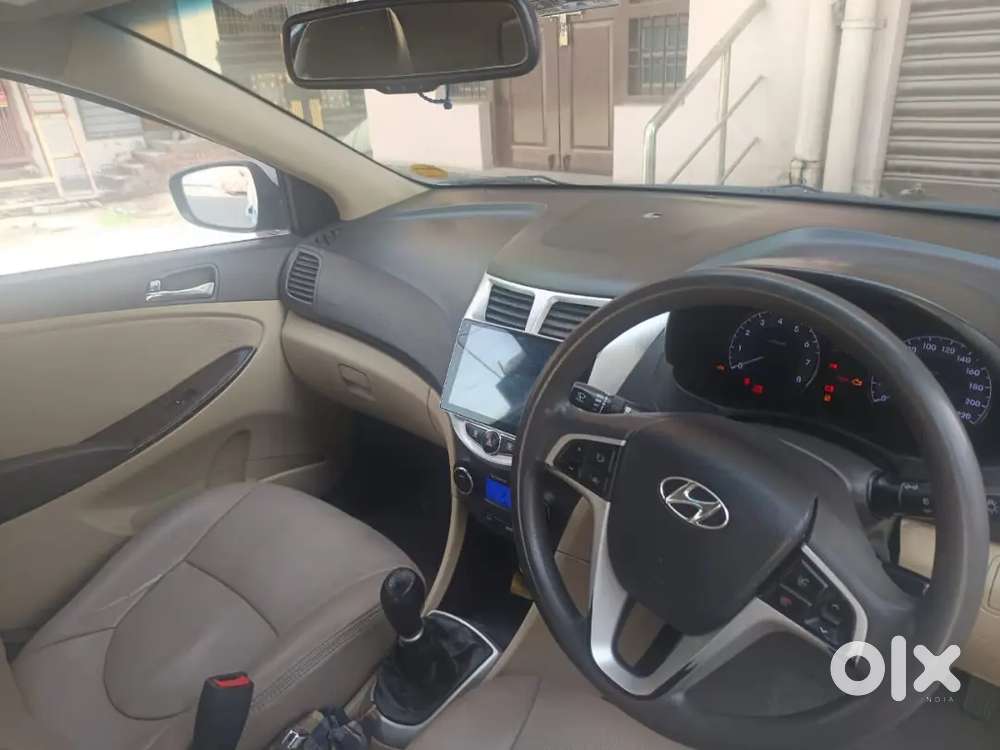 Hyundai Verna 2013 Petrol 100000 Km Driven