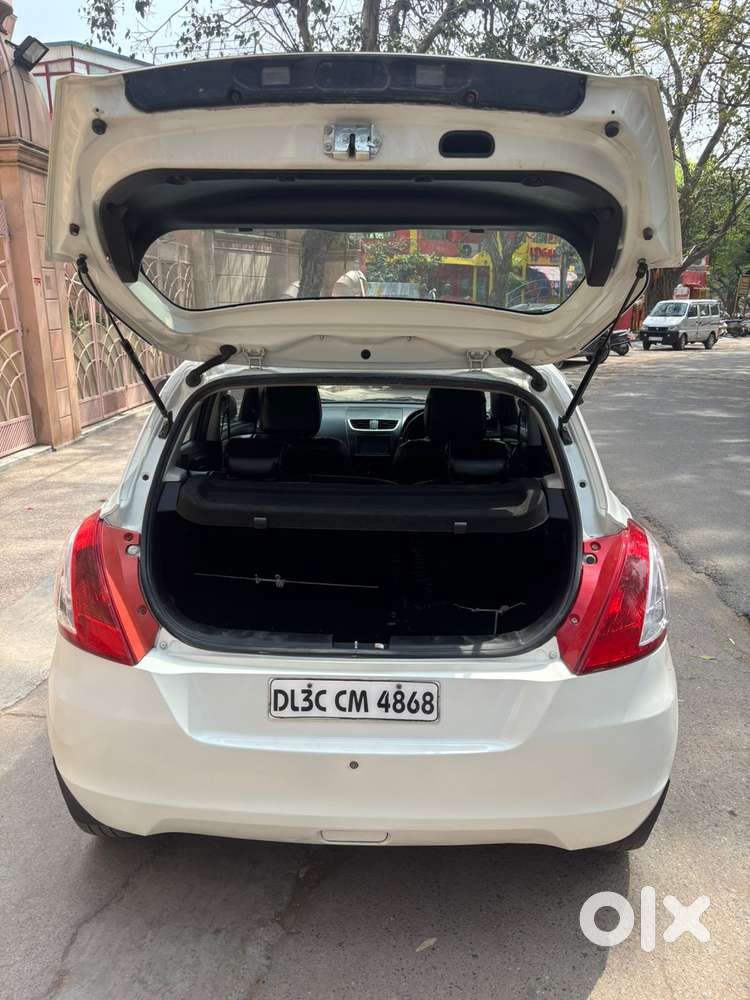 Maruti Suzuki Swift Lxi Optional-o, 2017, Petrol