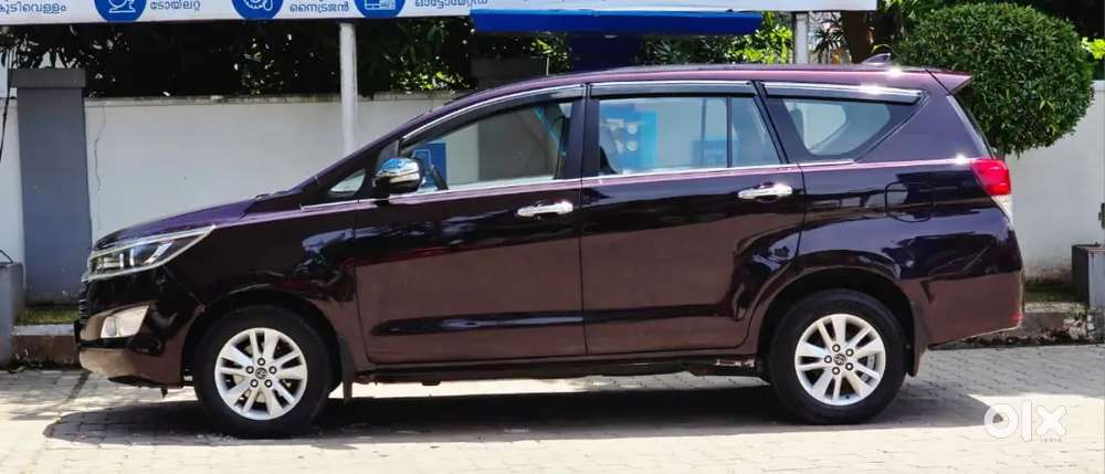 Innova Crysta 2.4 V Manual Single Owner