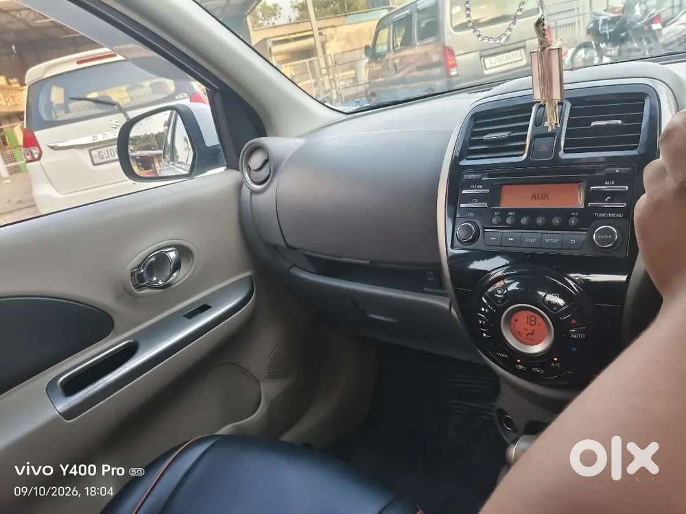 Nissan Micra Xv Petrol 2015 Gj Gadi Hai Pepar Sab Clear Hai